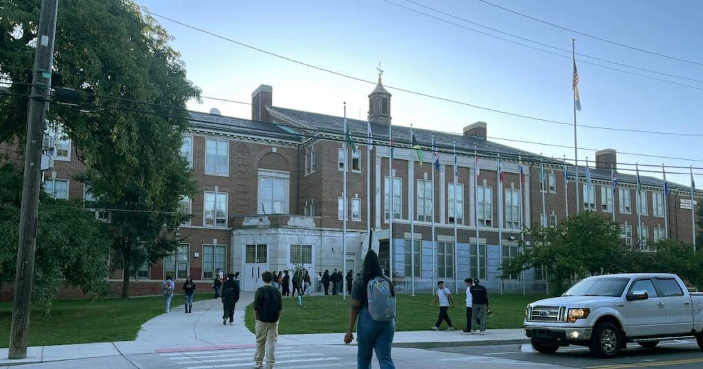 Two Detroit students from Western International High detained by ICE