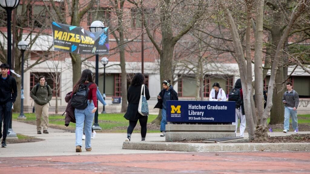 University of Michigan to replace letter grades for 2027 freshmen : NPR